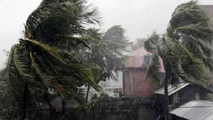 ৬০ কিলোমিটার বেগে ঝোড়ো হাওয়াসহ বজ্রবৃষ্টির পূর্বাভাস