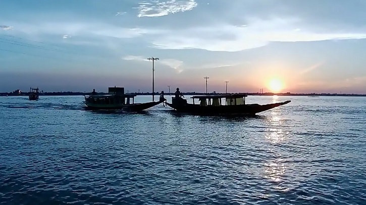 নতুন পানির অভাবে বিঘ্নিত প্রজনন: হাওরে মাছের উৎপাদন লক্ষ্যমাত্রা নিয়ে শঙ্কা