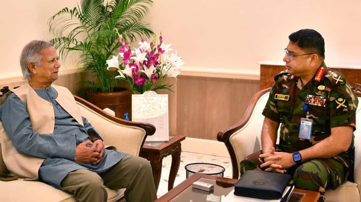 প্রধান উপদেষ্টার সঙ্গে সেনাপ্রধানের সৌজন্য সাক্ষাৎ
