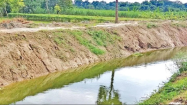 Experts Urge Surface Water Use to Save Barind Aquifers