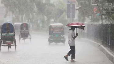 ঢাকায় অতিবর্ষণের সতর্কতা, পাহাড়ি এলাকাগুলোতে ভূমিধ্বসের শঙ্কা