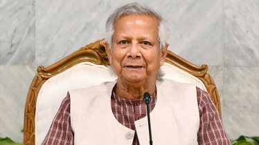 তিন বাহিনী প্রধানকে নিয়ে প্রধান উপদেষ্টার বৈঠক