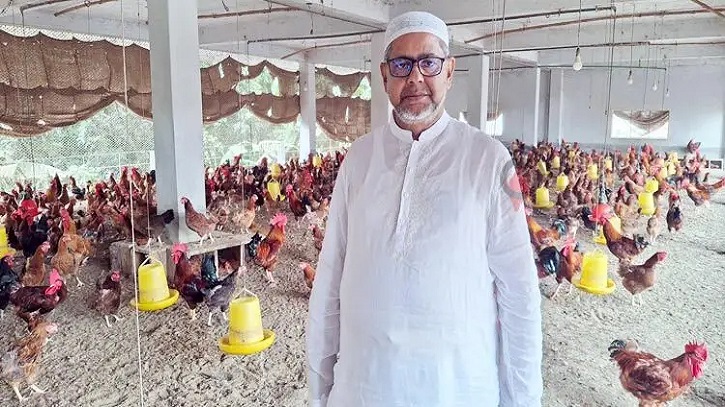 সফল উদ্যোক্তা পোল্ট্রি খামারি ইসমাঈল, শতাধিক মানুষের কর্মসংস্থান