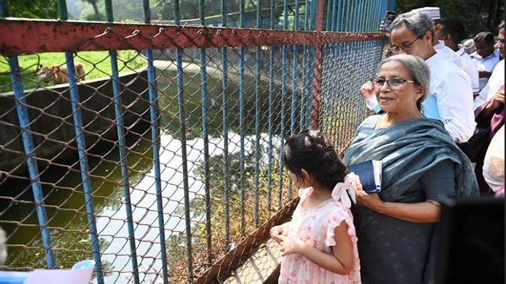 চিড়িয়াখানায় থাকা প্রাণিগুলোর যত্ন নেওয়া আমাদের নৈতিক দায়িত্ব: ফরিদা আখতার চিড়িয়াখানায় থাকা প্রাণিগুলোর যত্ন নেওয়া আমাদের নৈতিক দায়িত্ব: ফরিদা আখতার