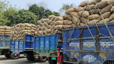স্থলবন্দর দিয়ে নেপালে আরও ১ হাজার ৭১ মেট্রিক টন আলু রপ্তানি স্থলবন্দর দিয়ে নেপালে আরও ১ হাজার ৭১ মেট্রিক টন আলু রপ্তানি