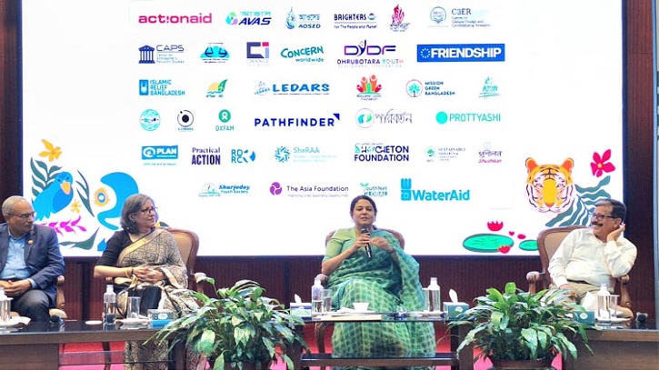 জলবায়ু পরিবর্তনের ক্ষতি টাকায় পুষিয়ে নেওয়া সম্ভব নয়: পরিবেশ উপদেষ্টা জলবায়ু পরিবর্তনের ক্ষতি টাকায় পুষিয়ে নেওয়া সম্ভব নয়: পরিবেশ উপদেষ্টা